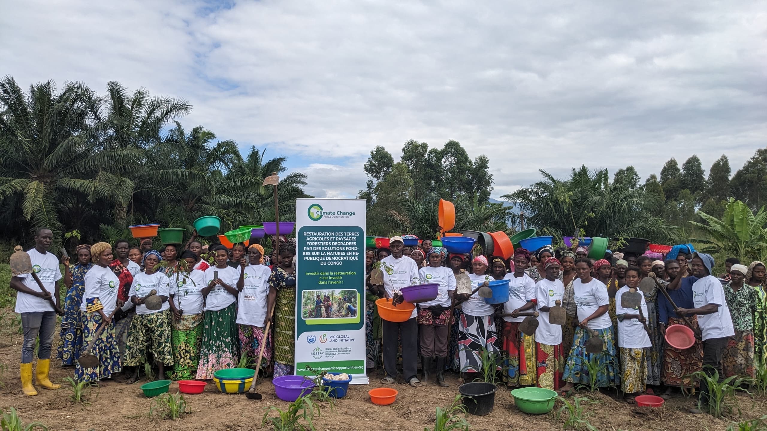 Mwenga : CCAO restaure les terres et redonne aux producteurs les moyens de cultiver      